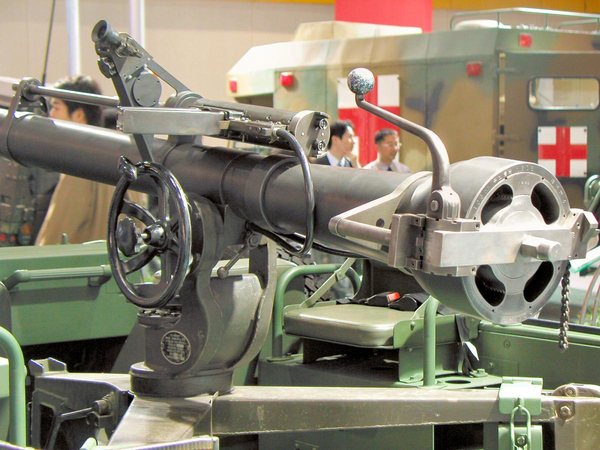 km424_106mm_recoilless_04_of_11